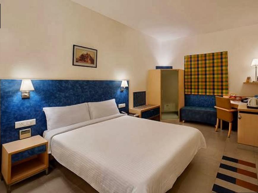 Radha Hometel Bangalore Extérieur photo