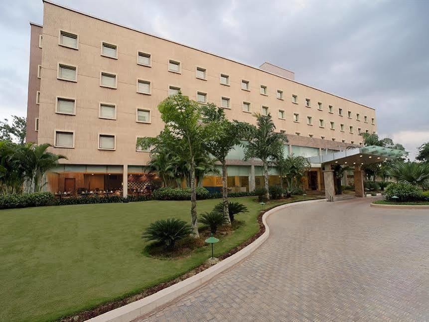 Radha Hometel Bangalore Extérieur photo